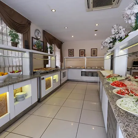 坎德洛尔酒店 酒店