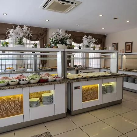 Kandelor Hotel 4*