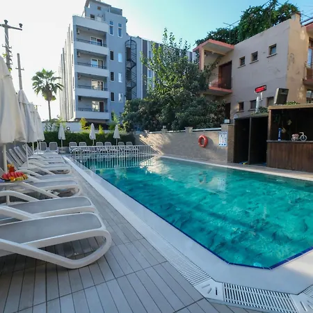 坎德洛尔酒店 4*