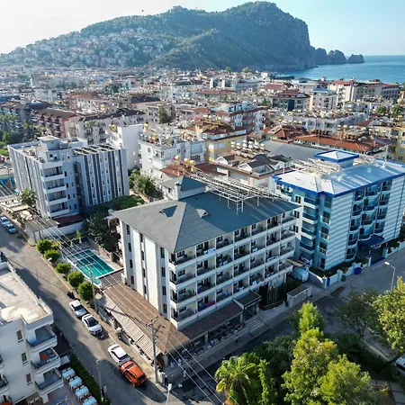 坎德洛尔酒店 酒店