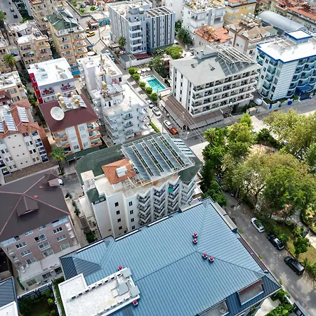 Отель Kandelor 4*