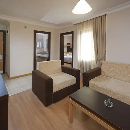 坎德洛尔酒店 4*