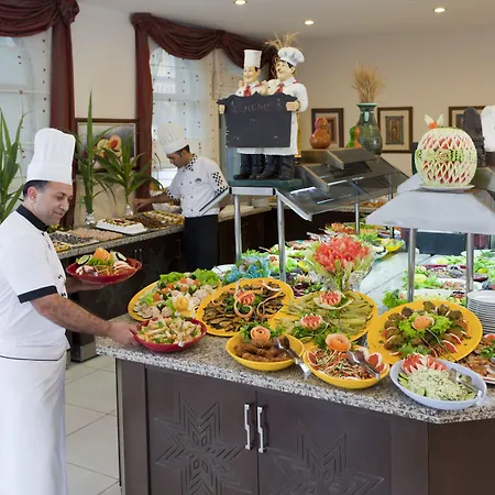 坎德洛尔酒店 酒店