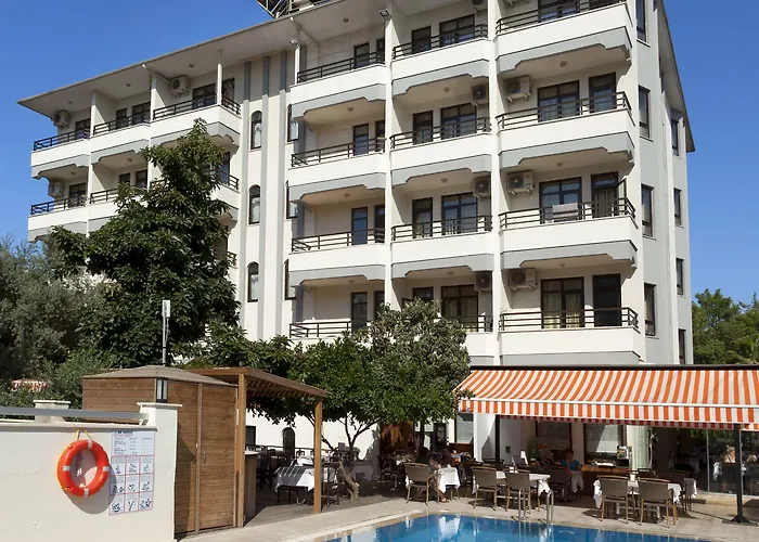 Ξενοδοχείο Kandelor 4*