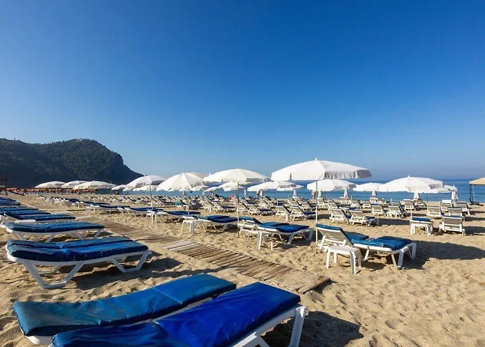 Kandelor Αλάνια